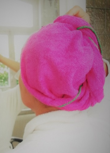 Turban seche-cheveux fushia